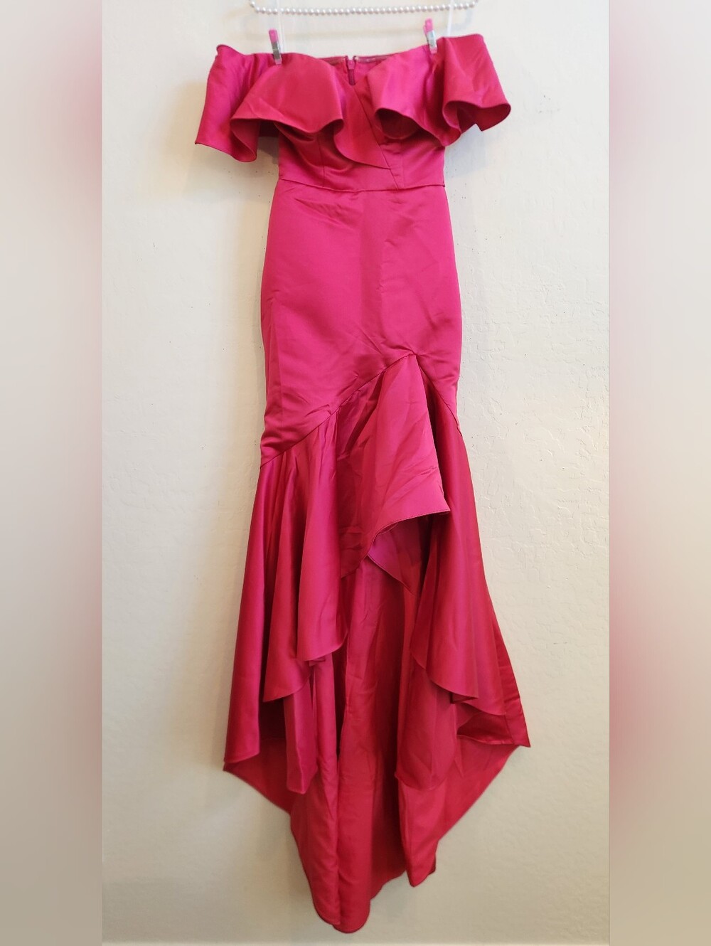 Fuchsia One-Shoulder Ruffle Mermaid Gown